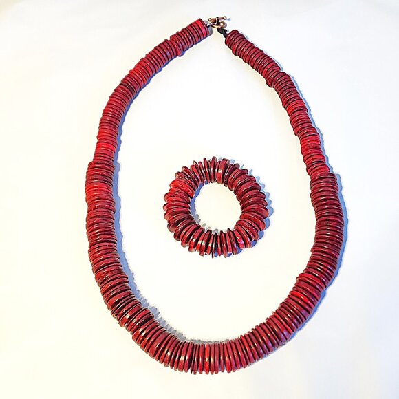 Red wood bead necklace & bracelet set - Picture 1 of 9